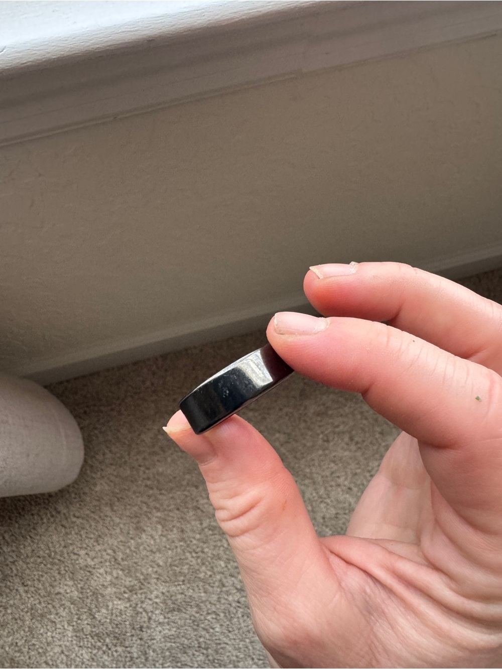 Oura Smart Ring in Black Metallic Finish
